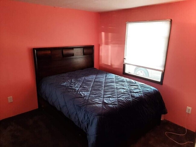 Building Photo - 507 W Miller St