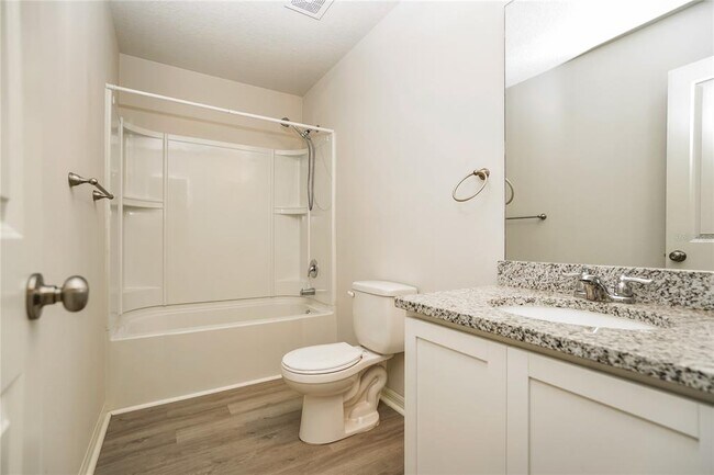 Building Photo - 2922 W Higgins Pl