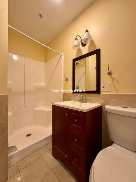 Building Photo - 156 Magazine St