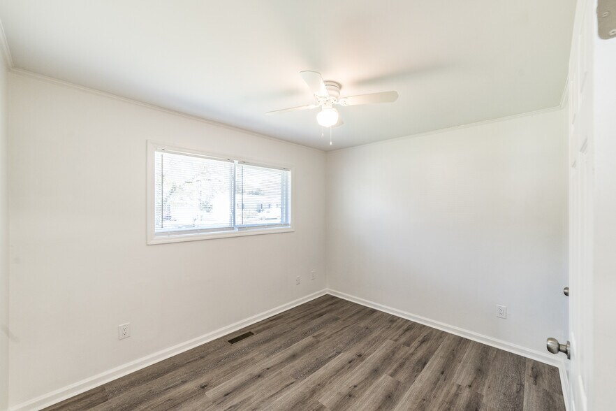 Building Photo - 3610 Dawnwood Dr NW