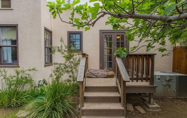 Building Photo - Beautiful Southside Los Banos Rental