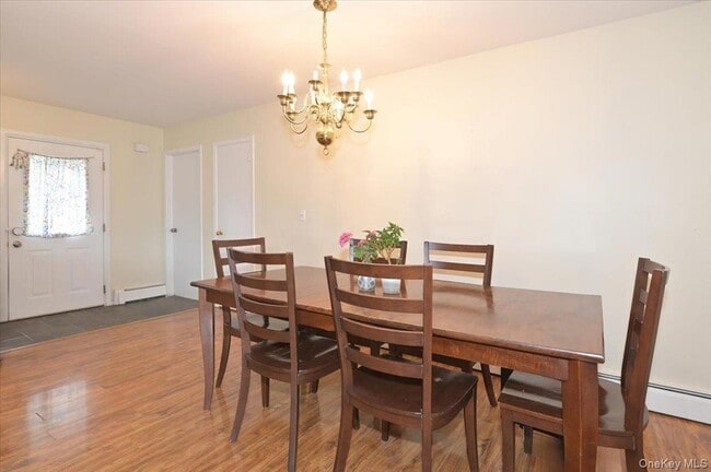 Building Photo - 43 Flagstone Ln