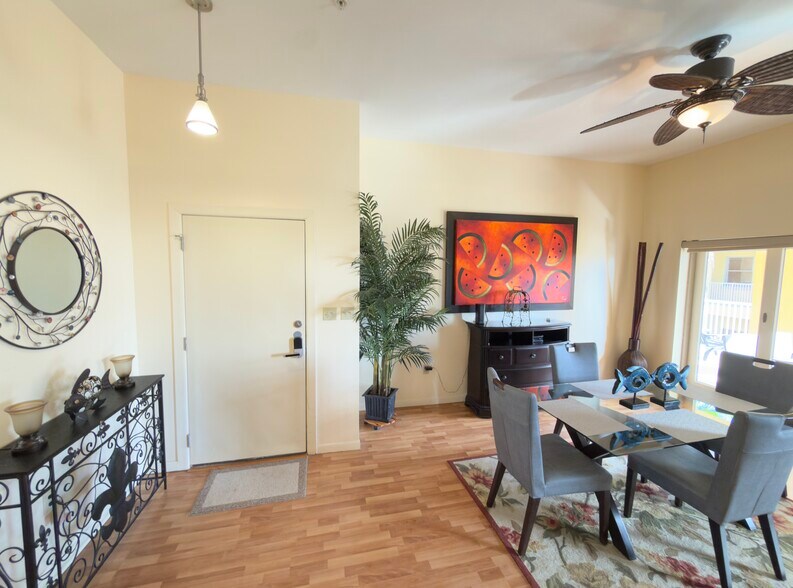 Building Photo - 6410 Padre Blvd