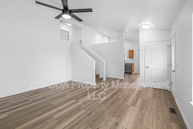 Building Photo - 5147 W Palmwood