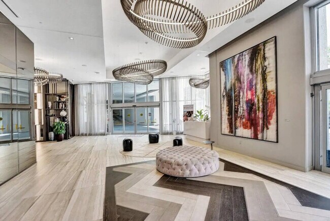 Building Photo - 4010 S Ocean Dr