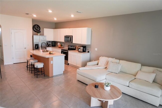 Building Photo - 2238 Tay Wes Dr