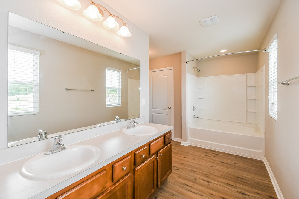 Building Photo - 6737 Sandle Dr