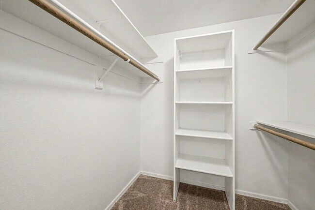 Building Photo - 6885 E Cochise Rd