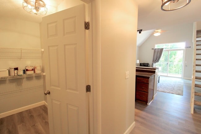 Building Photo - 1348 Hunters Rd