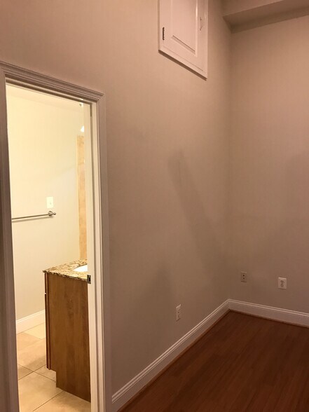 Building Photo - 1502 13th Street NW