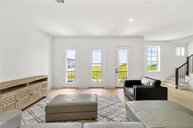 Building Photo - 9303 Easy St