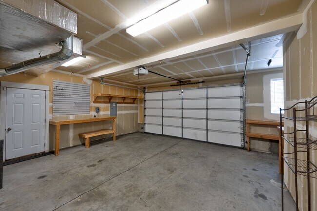 Building Photo - 61167 Cone Flower St