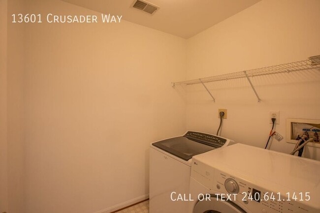Building Photo - 13601 Crusader Way