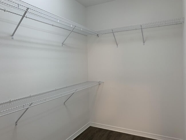 Building Photo - 8591 Prince Ct