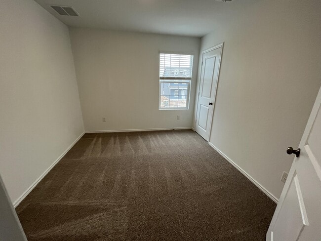 Building Photo - 2306 Red Sky Dr