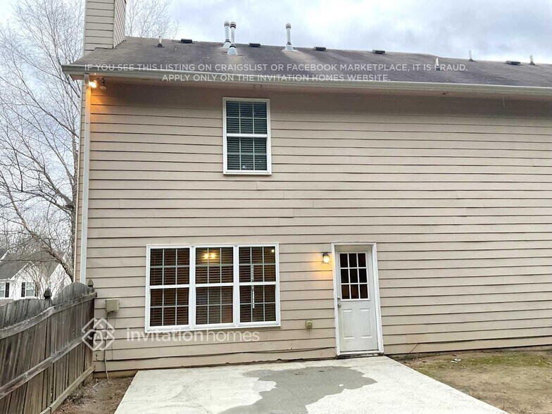 Building Photo - 1568 Great Shoals Cir SE