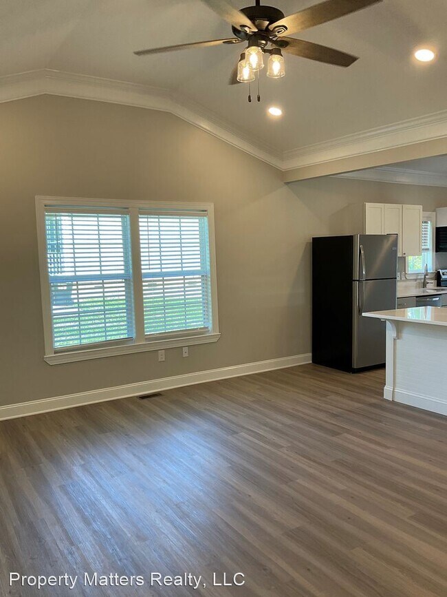 Building Photo - 3 br, 2 bath House - 3618 Little Mountain ...