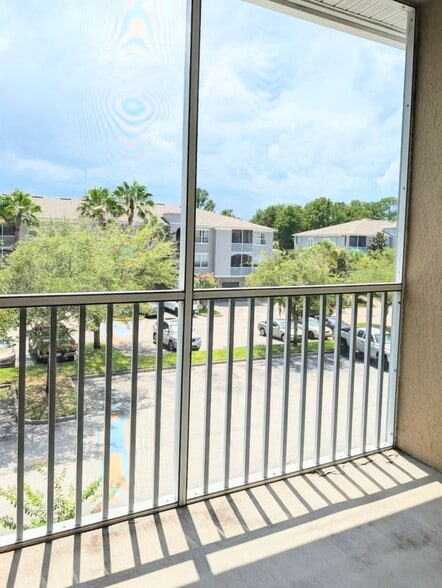 Building Photo - 415 S Villa San Marco Dr