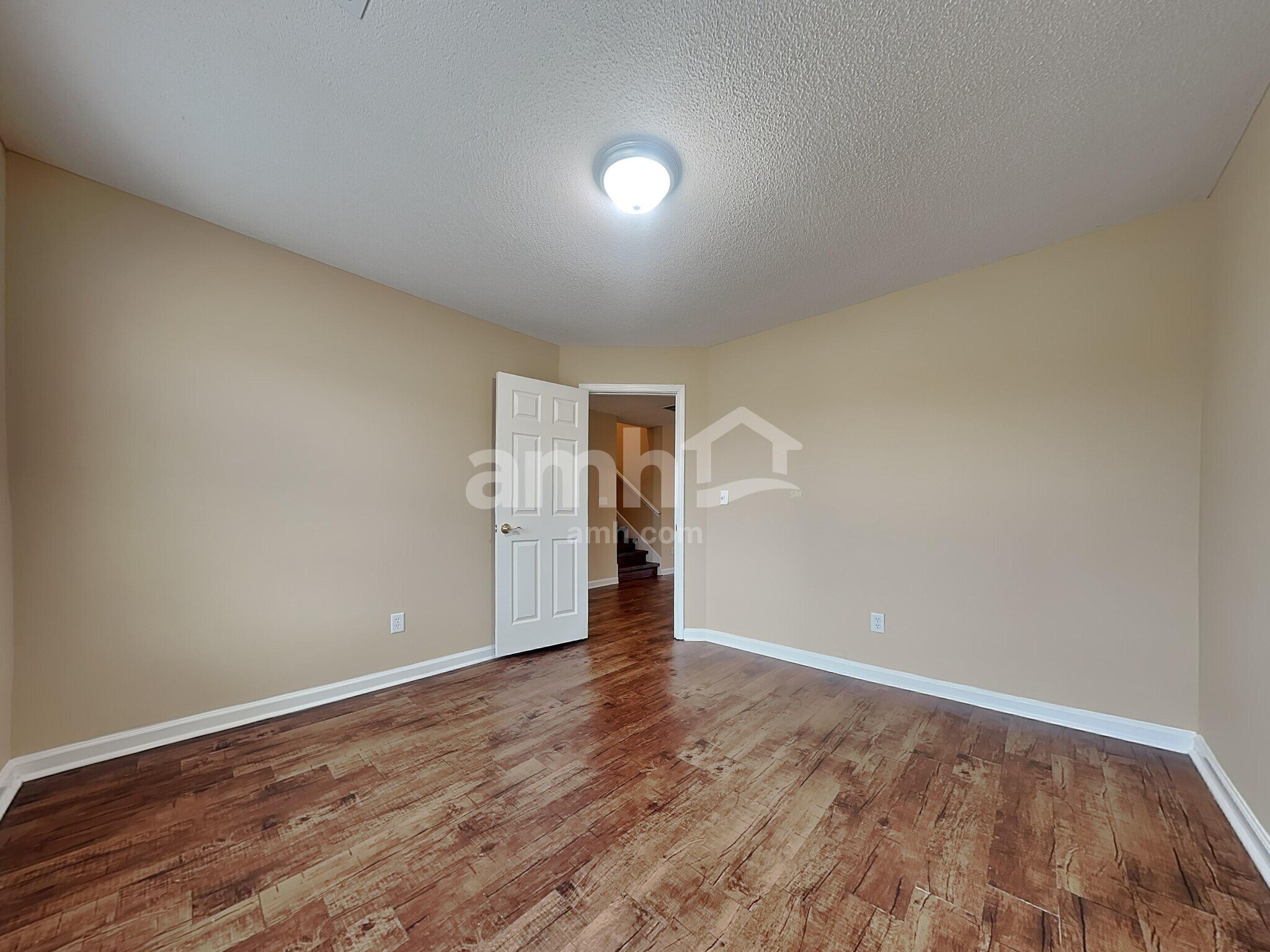 Building Photo - 10098 Chariden Dr