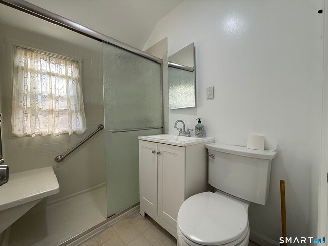 Building Photo - 218 Melville Dr