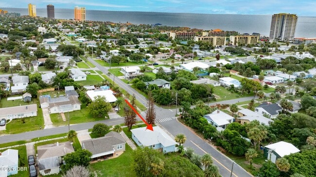 Building Photo - 398 Golf Blvd