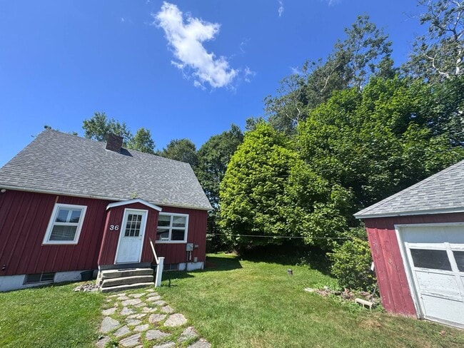 Building Photo - 2BR WATERFRONT OASIS RETREAT Webb Field Rd