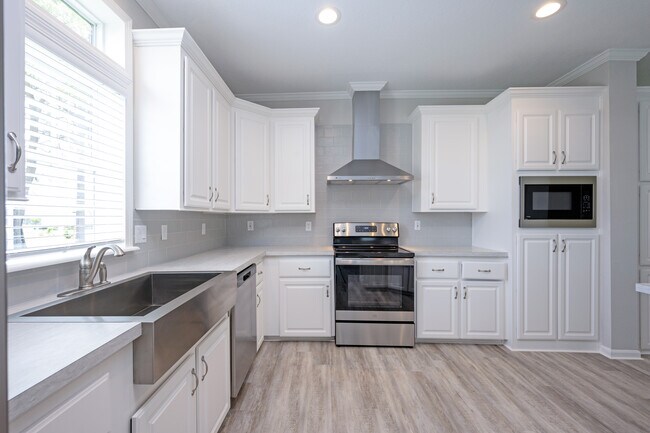 Building Photo - 1620 Killarney Ct