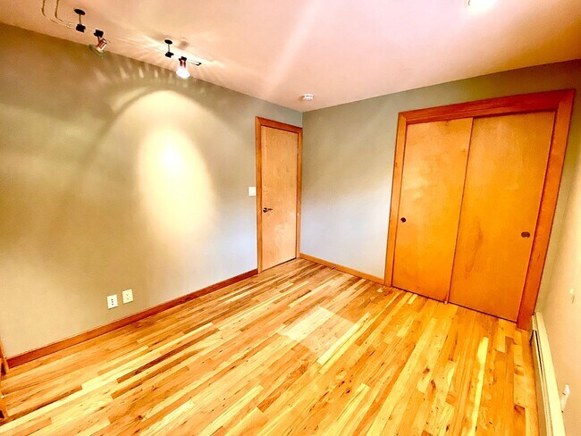 Building Photo - Stunning, 4 Bedroom, 3500 Square Foot, Highland's Home in Boise's North End