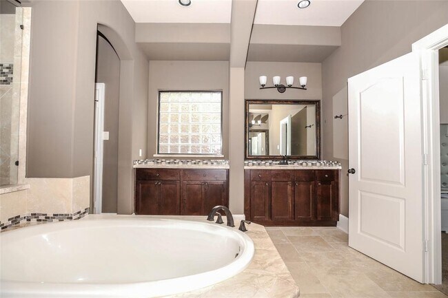 Building Photo - 5038 Lockridge Sky Ln