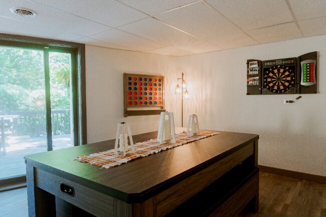 Building Photo - 244 Toby Rd