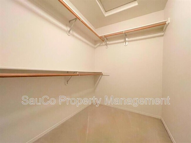 Building Photo - 16705 NW Arizona Dr