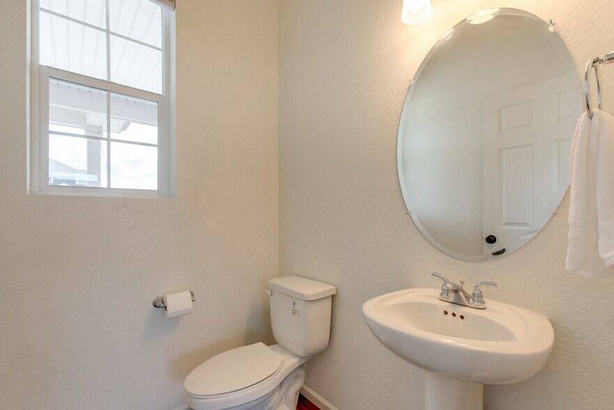Building Photo - 3998 N Rivera Ct