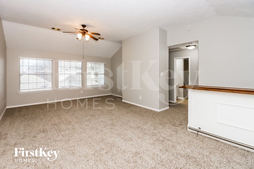 Building Photo - 2540 Pelican Dr