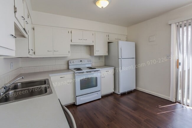 Building Photo - 1606 N Estrella Ave