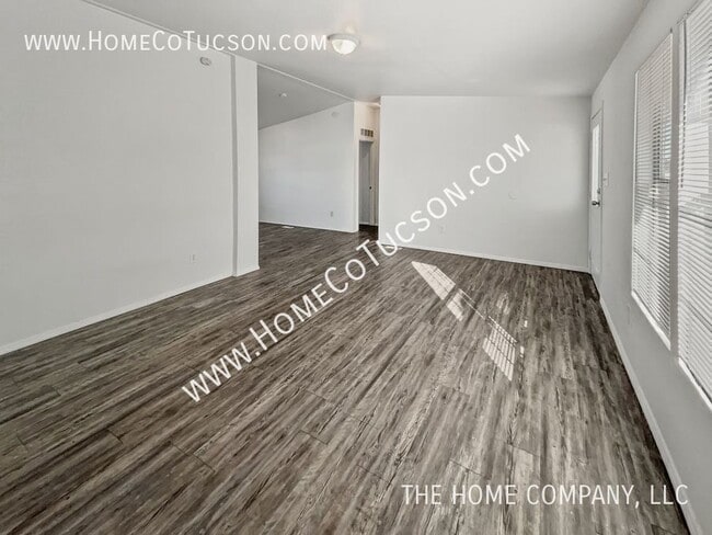 Building Photo - 3171 W Jusnic Cir