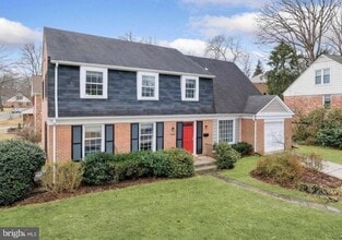 Building Photo - 7000 Old Cabin Ln