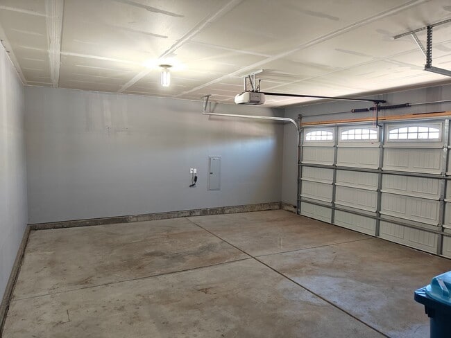 Building Photo - STUNNING RANCHER IN STERLING RANCH WITH MOUNTAIN VIEWS!!!!