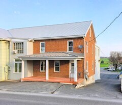 Building Photo - 1042 Martindale Rd