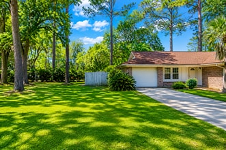 Building Photo - 6804 Oakmont Dr