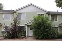 Building Photo - Cozy and Convenient 3 Bedroom Townhome