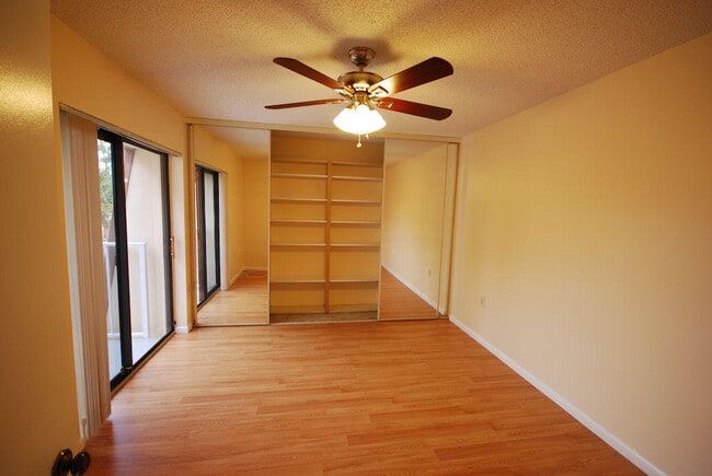 Building Photo - 582 Green Springs Pl