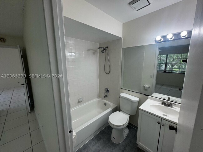 Building Photo - 8848 NW 76th Ct