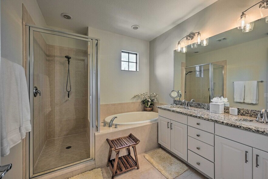 Building Photo - 9117 Chula Vista St