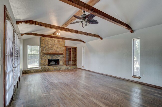 Building Photo - 3 Bed 2 Bath in Del City- Judy Dr is back!