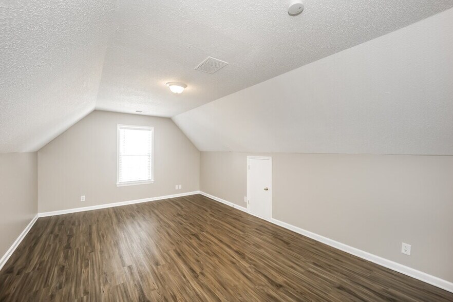 Building Photo - 284 Baldwin Ct