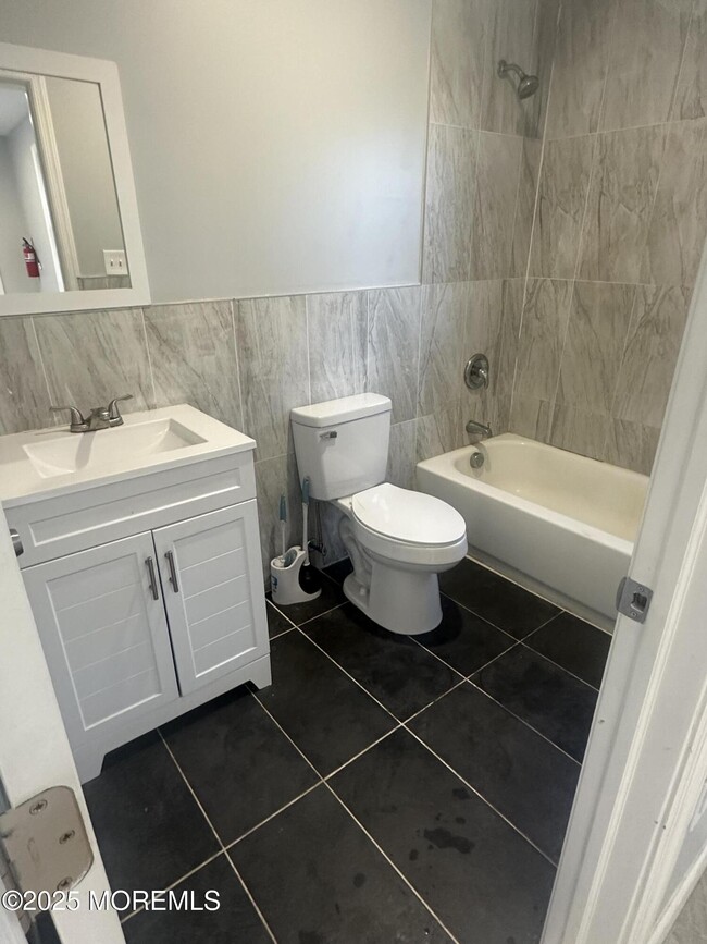 Building Photo - 240 Perrineville Rd