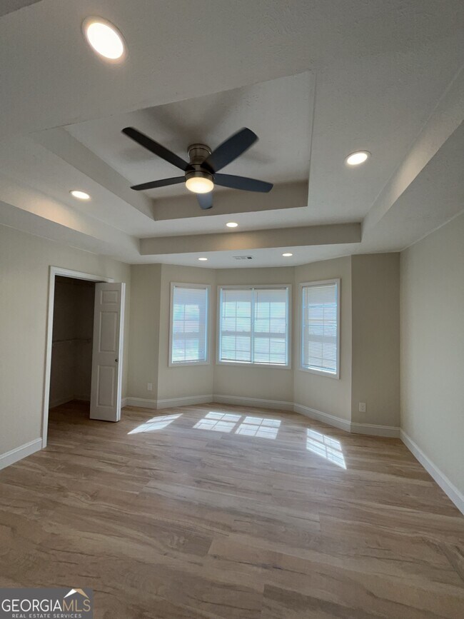 Building Photo - 1206 St Andrews Dr