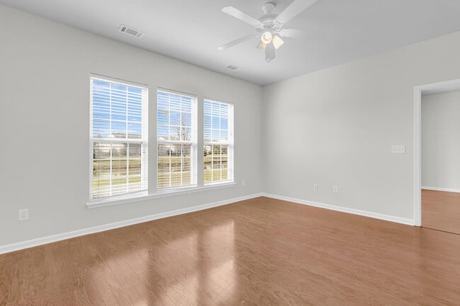 Building Photo - 168 Sea Lavender Ln