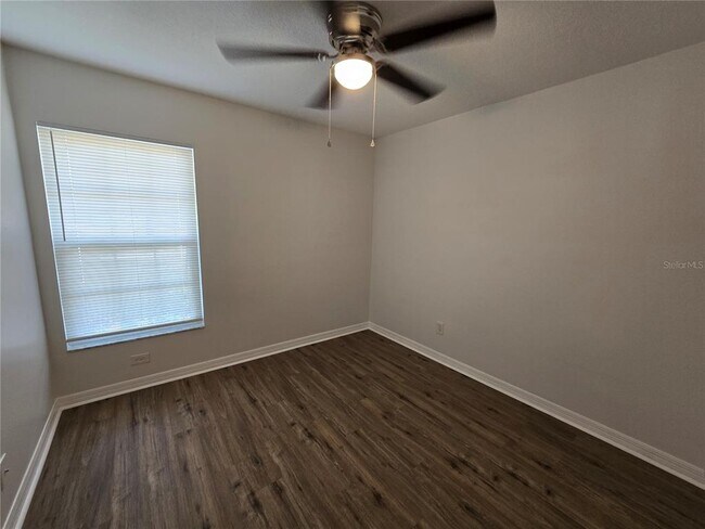 Building Photo - 717 Chilt Dr