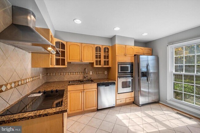 Building Photo - 10276 Arizona Cir